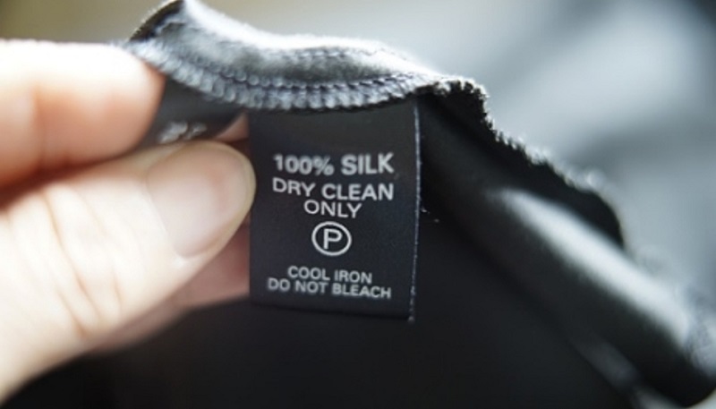 Instruction care labels - How To Remove Blood Stains